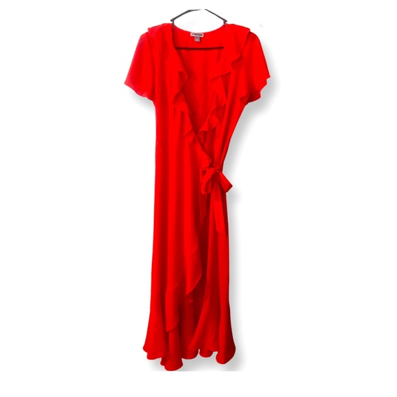 Chelsea28 Dresses & Skirts - Stunning red Chelsea28 wrap dress